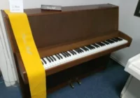 Pianino Loefberg z dobrym mechanizmem Renner