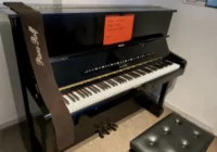 Pianino WESBERG SU121D jakość Yamaha u1