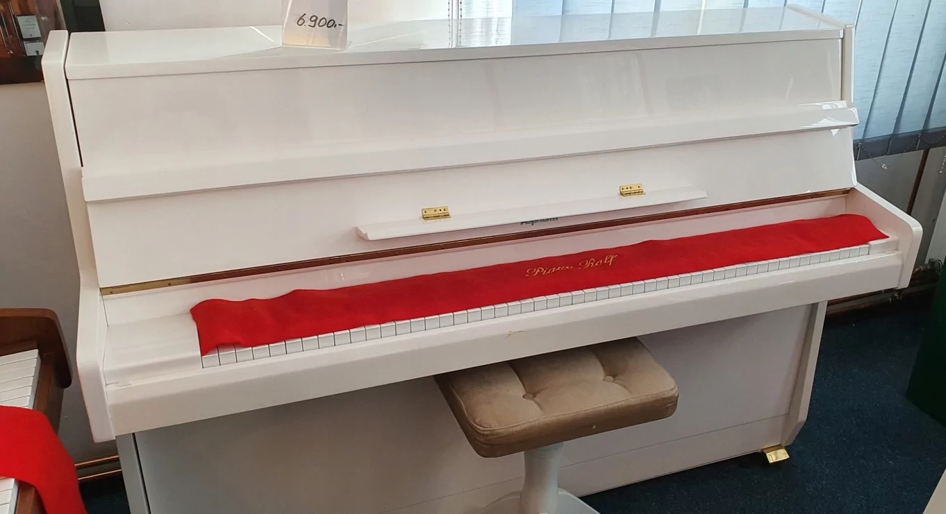 Nowoczesne pianino PETROF z CZECH