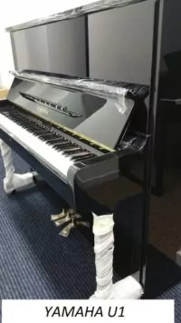 Japońskie PIANINO YAMAHA U1